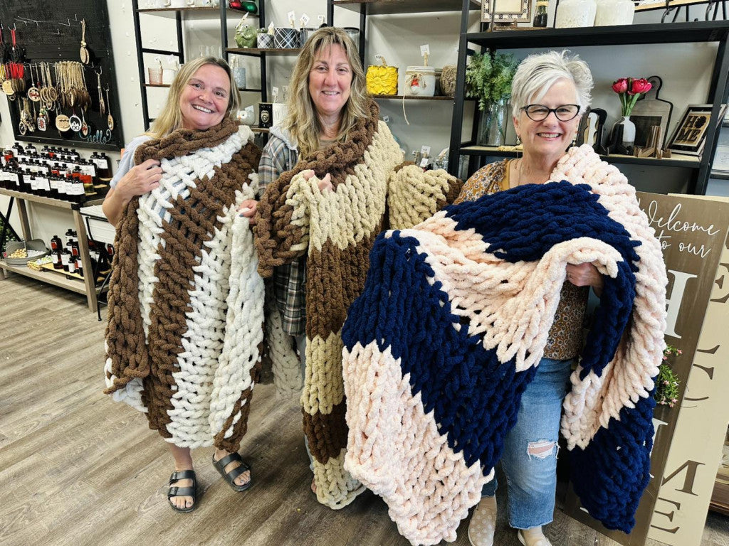 11/15 10-1pm: Hand-Knit Chunky Blanket Workshop